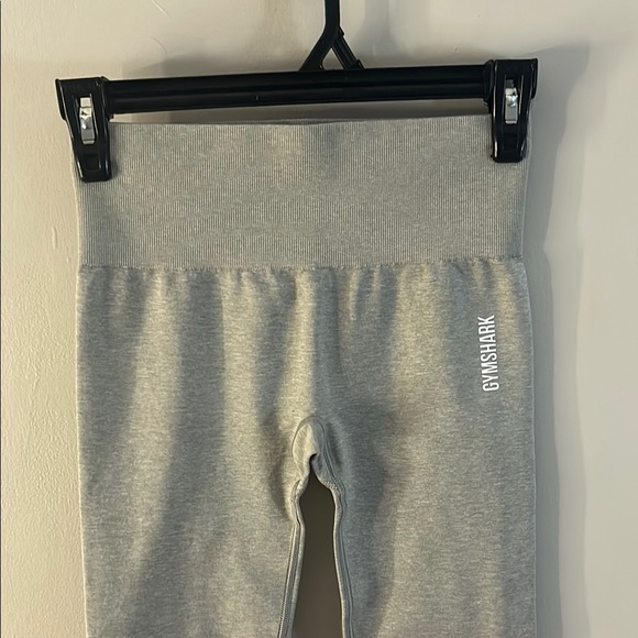 Gymshark Gray and Pink Gradient Leggings - Picture 3 of 8